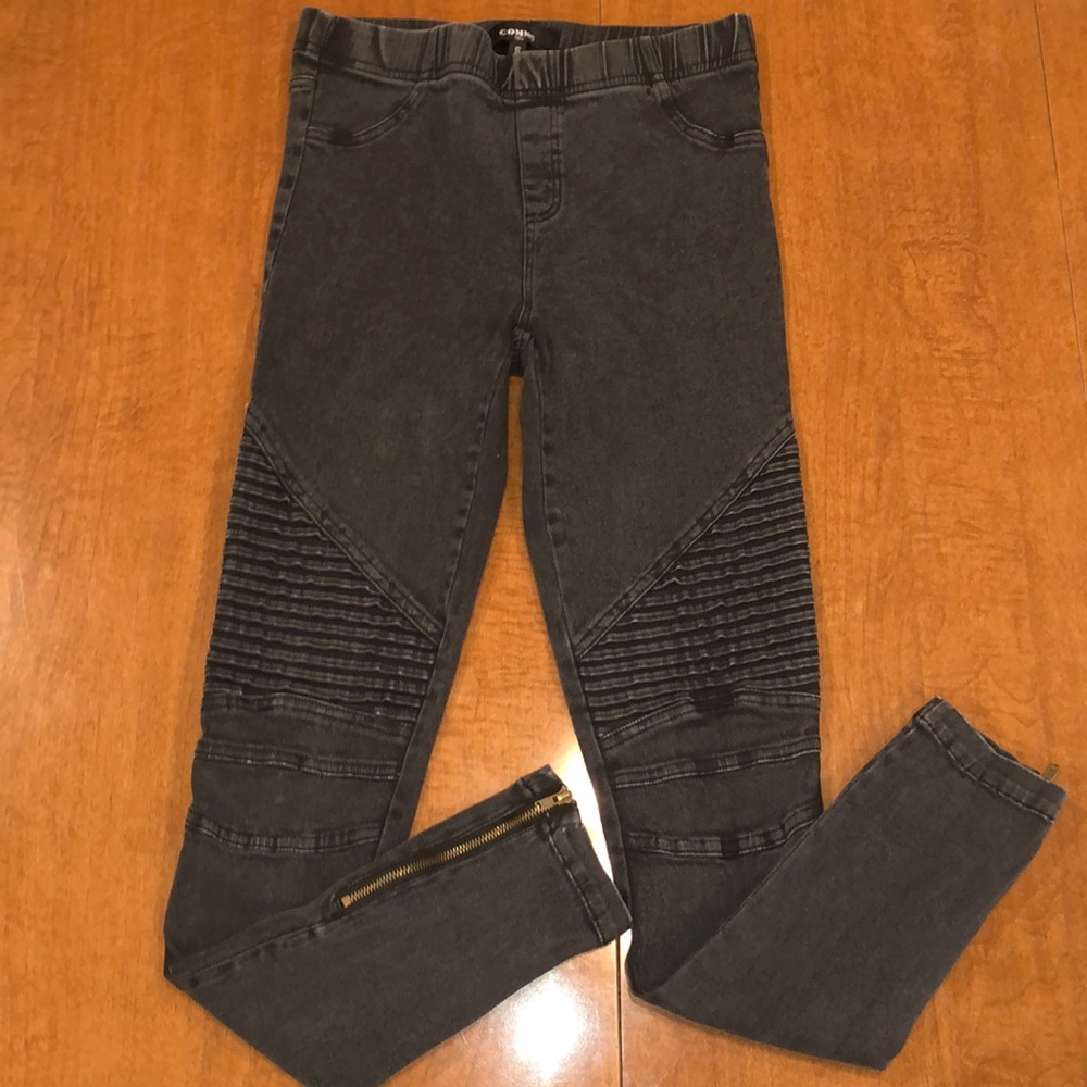 Black ribbed jeggings (biker jeans)